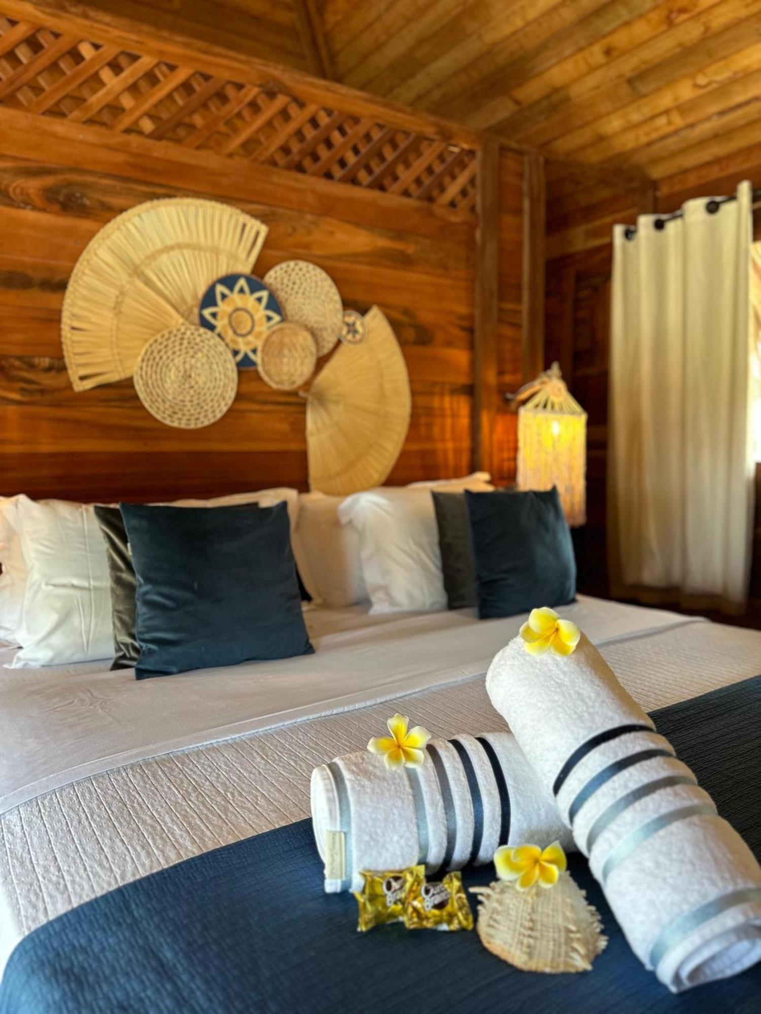 Pousada Casa Caju Bangalows クムブコ エクステリア 写真